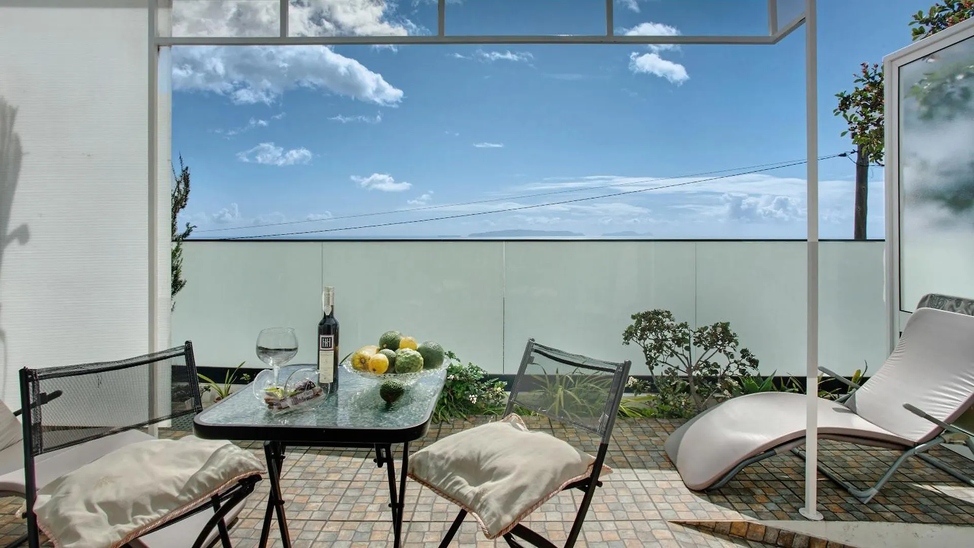 Panoramic Views I Apartment Canico   Canico (Madeira)